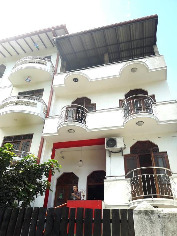 Kandy Walkers Hostel Tennekumbura Экстерьер фото
