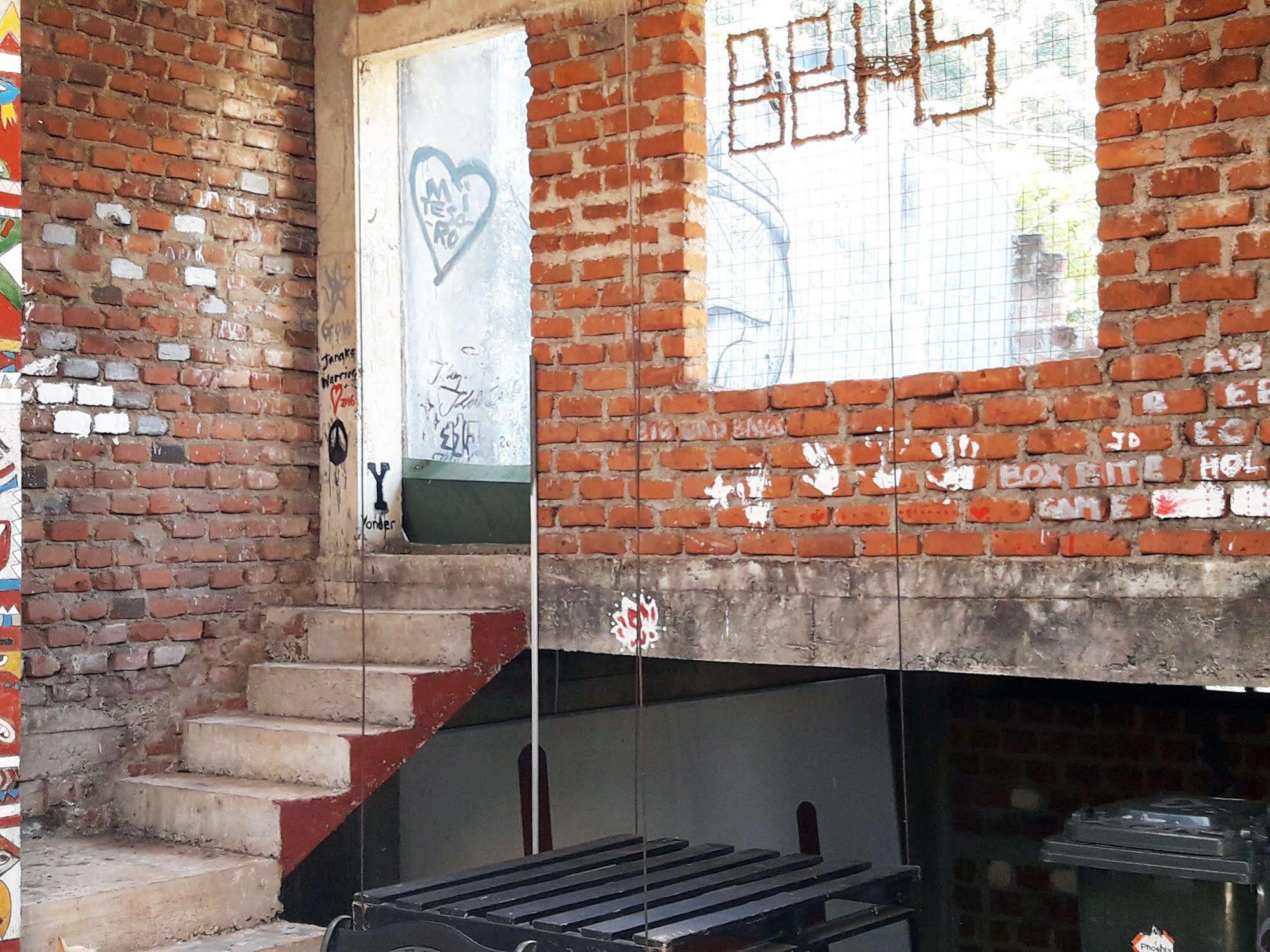 Kandy Walkers Hostel Tennekumbura Экстерьер фото