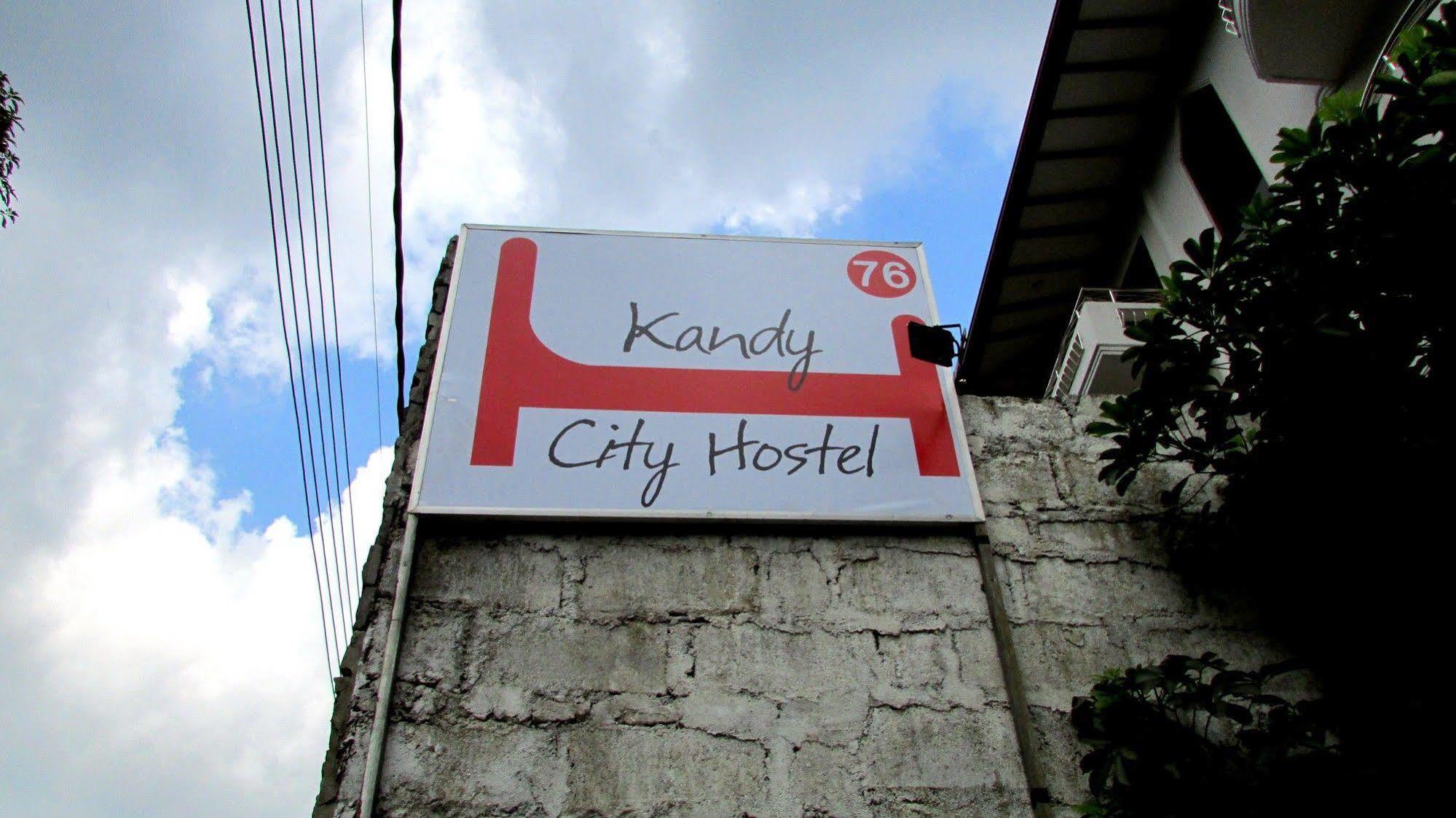 Kandy Walkers Hostel Tennekumbura Экстерьер фото