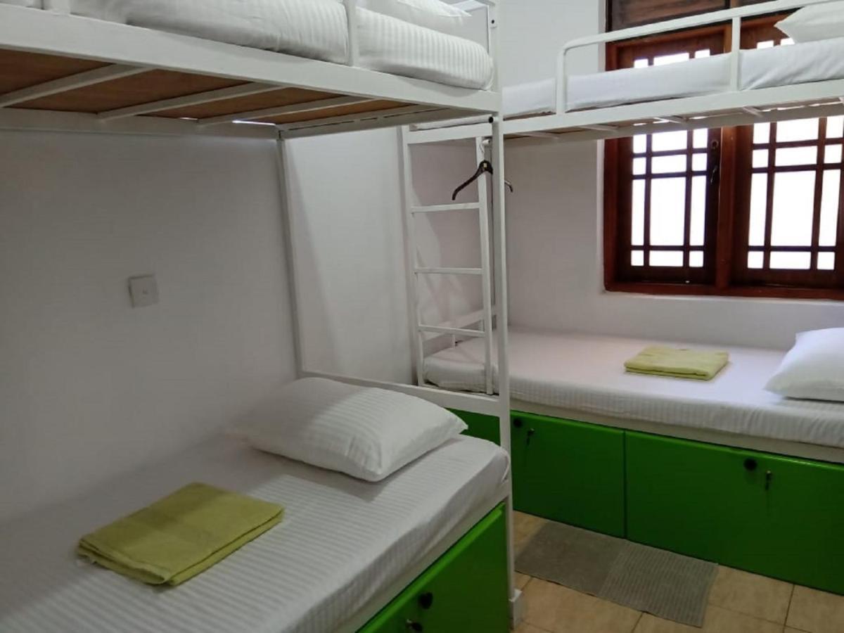 Kandy Walkers Hostel Tennekumbura Экстерьер фото
