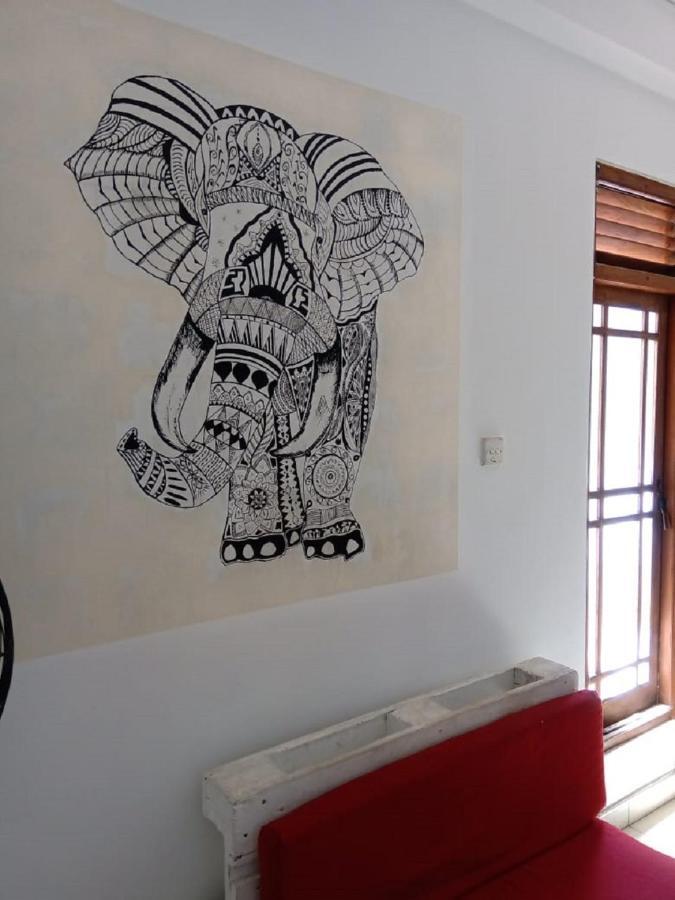 Kandy Walkers Hostel Tennekumbura Экстерьер фото