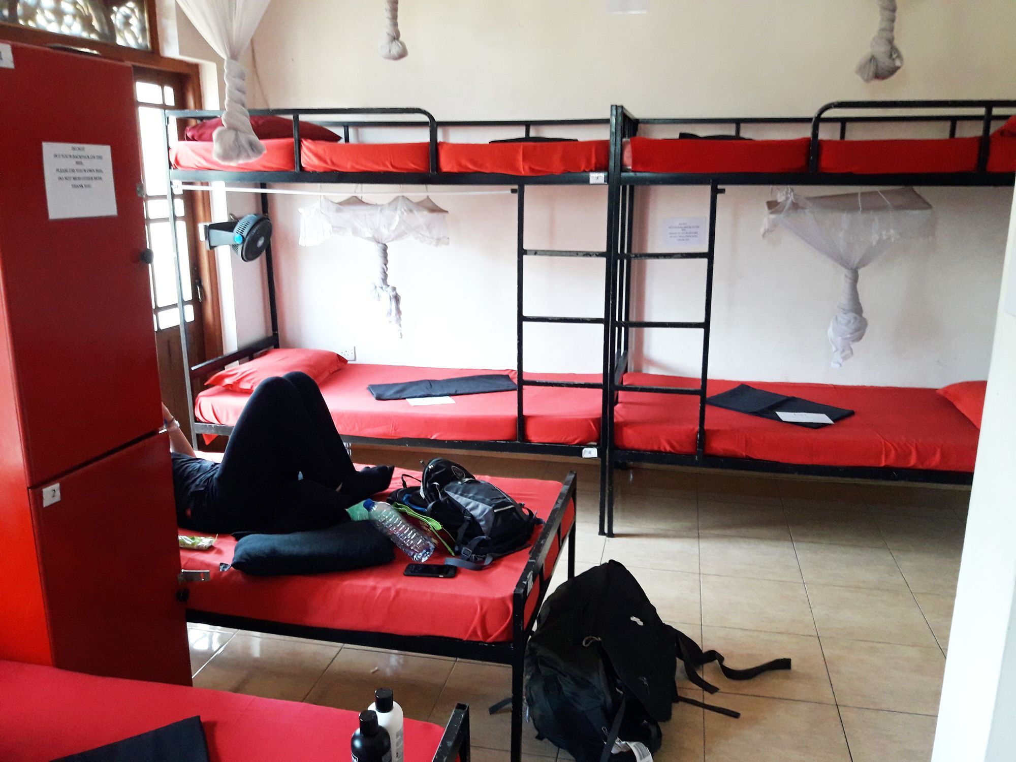 Kandy Walkers Hostel Tennekumbura Экстерьер фото
